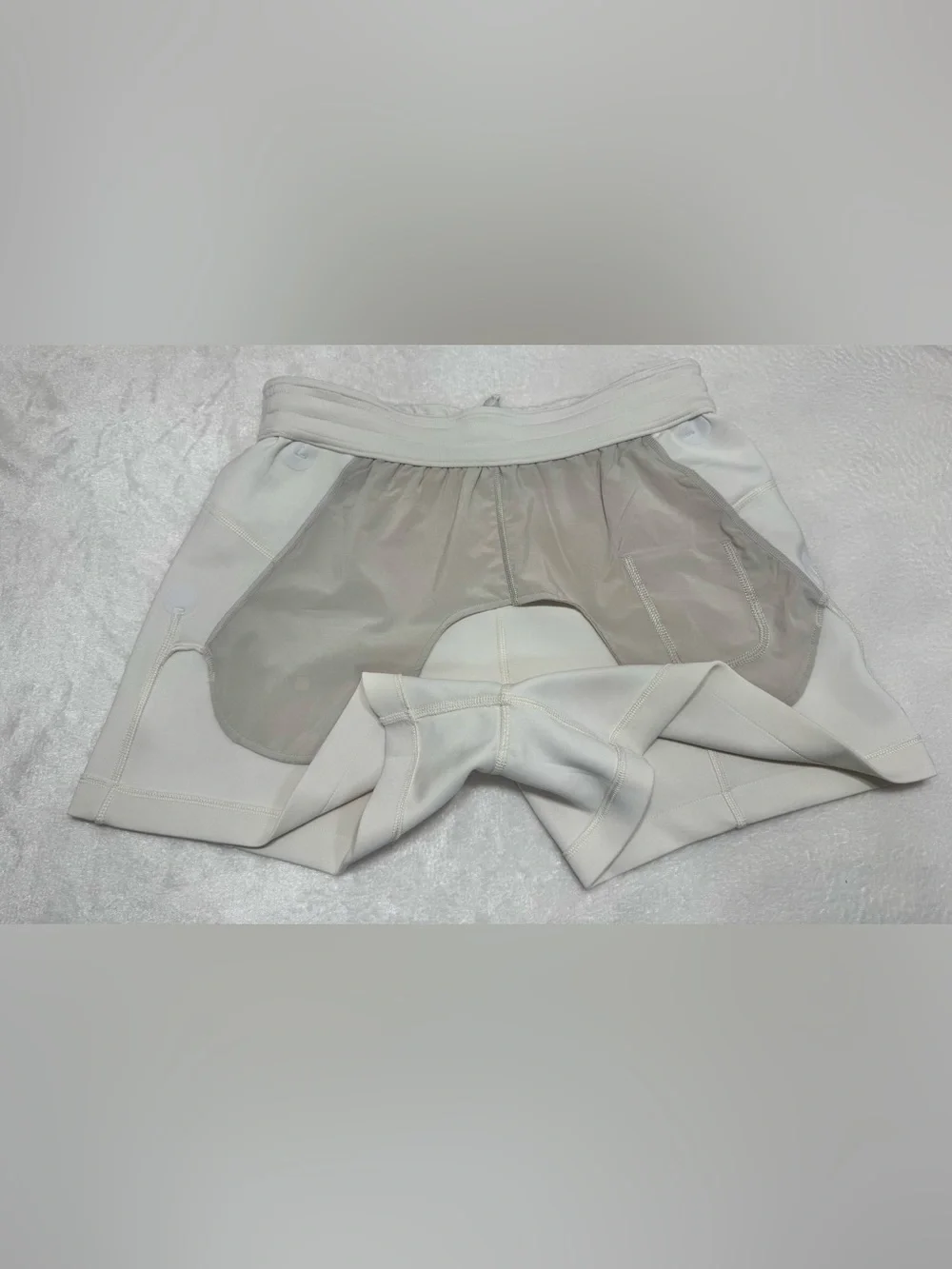 Lululemon Softstreme Bone High Rise Shorts 4”